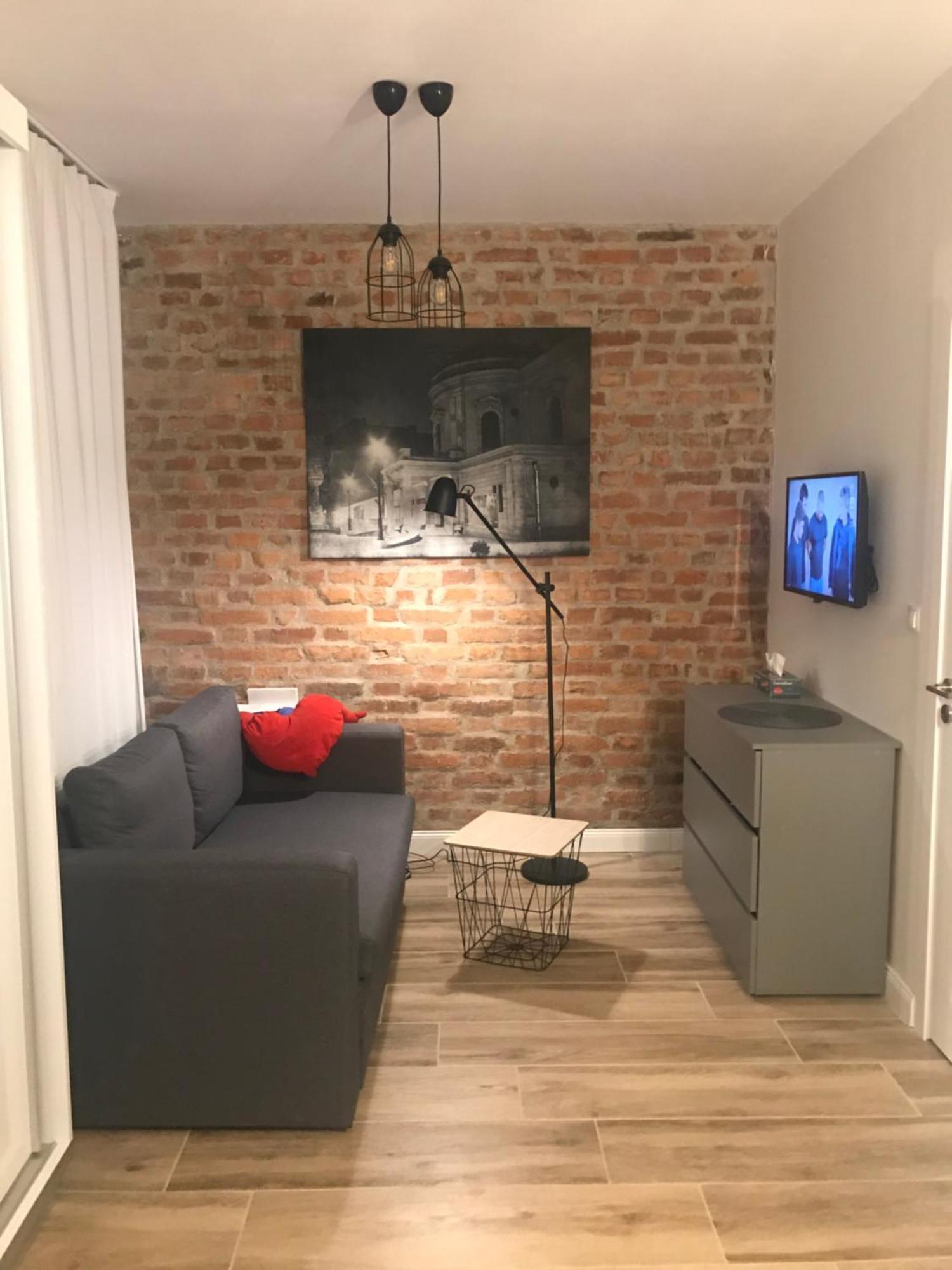 Gabriela Central Apartment Satu Mare Exteriör bild